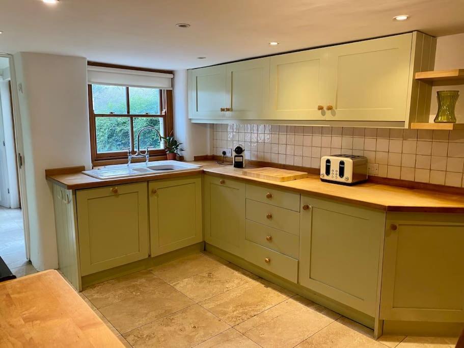 Cotswold Home Over 4 Floors - Perfect For Families Friends Contractors Chipping Norton Εξωτερικό φωτογραφία