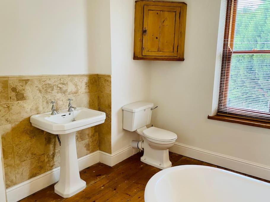 Cotswold Home Over 4 Floors - Perfect For Families Friends Contractors Chipping Norton Εξωτερικό φωτογραφία