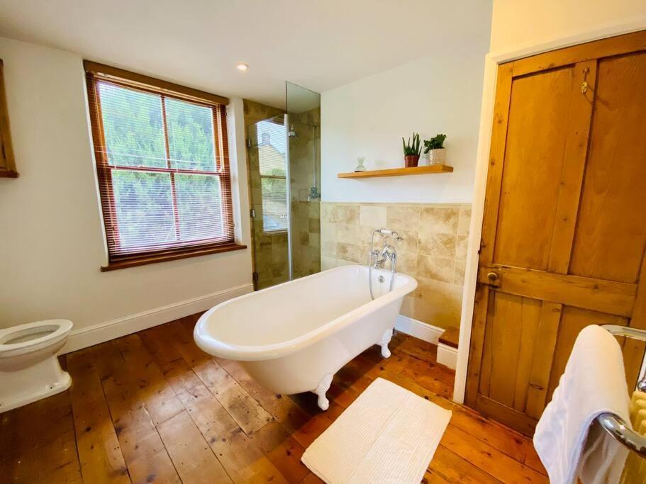 Cotswold Home Over 4 Floors - Perfect For Families Friends Contractors Chipping Norton Εξωτερικό φωτογραφία